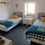 Les Chemins De La Cite Chambre Ou Appartement